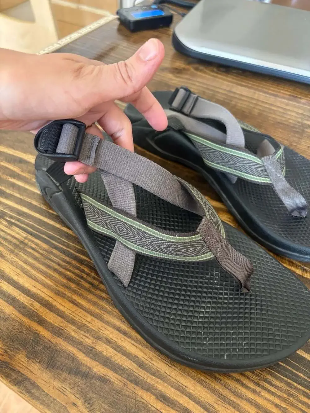 Chaco Z/2 Classic Sandals Men's Adjustable Straps Thong Toe (size 11 or 12)